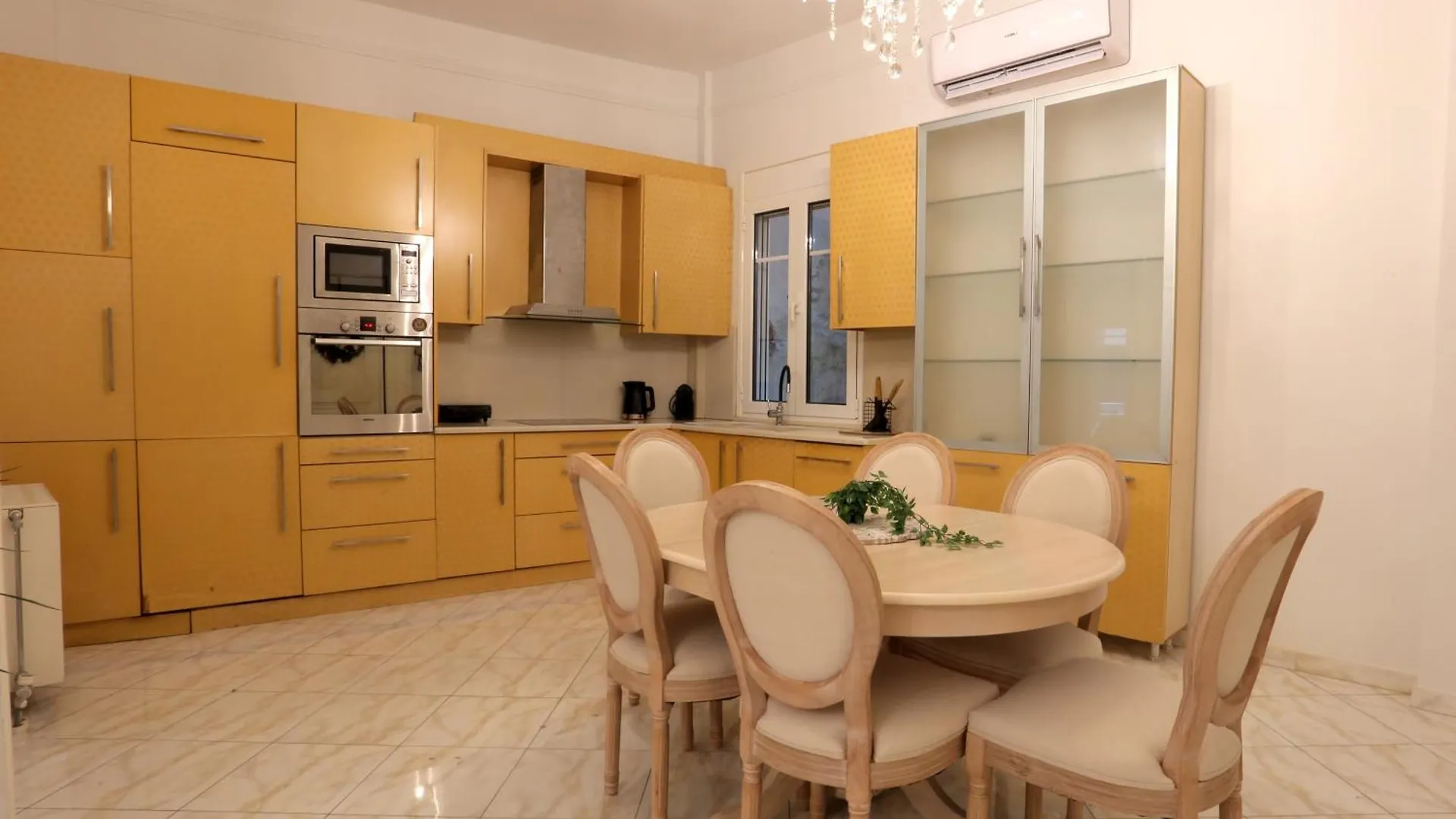 White Tower Family Apartment With Jacuzzi - Perfect Hospitality Salonicco Grecia