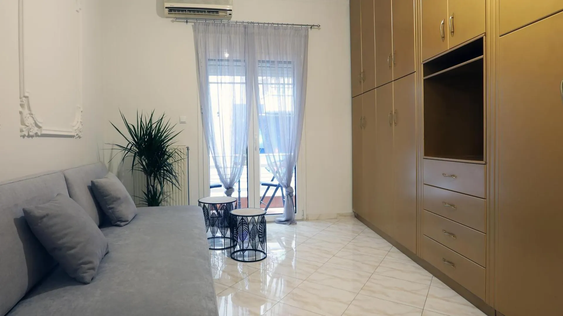 White Tower Family Apartment With Jacuzzi - Perfect Hospitality Salonicco